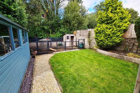 25 Manor Park, Pencoed, Bridgend, CF35 6PE