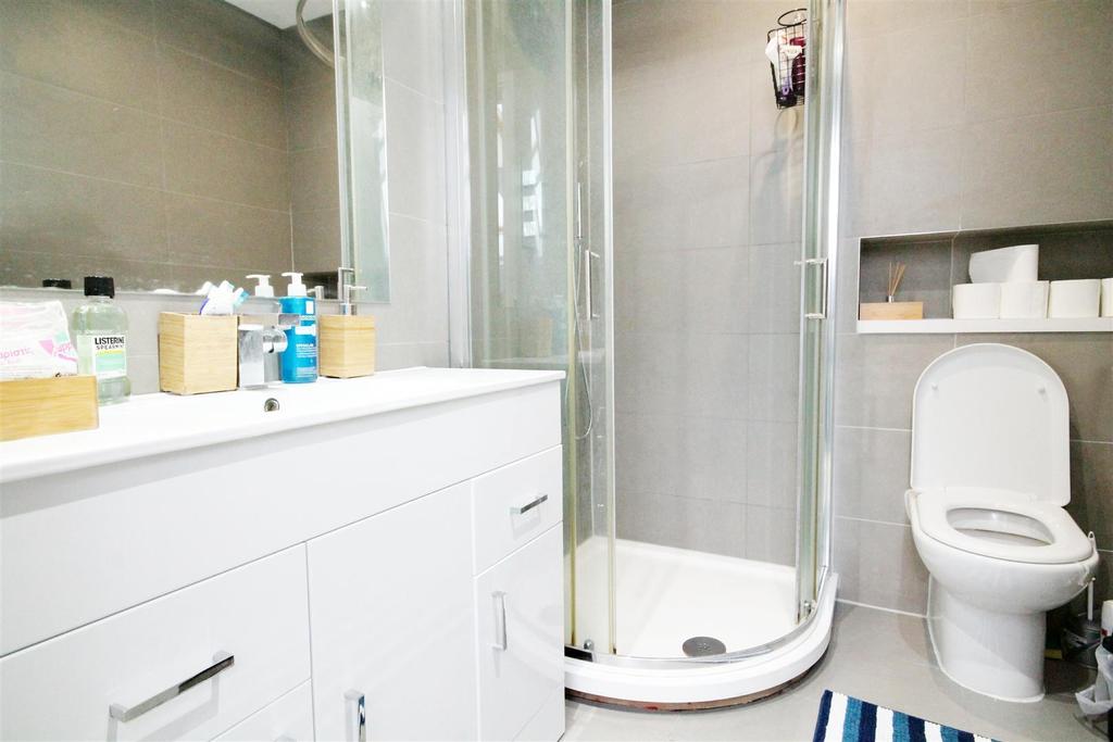 Ensuite.jpg