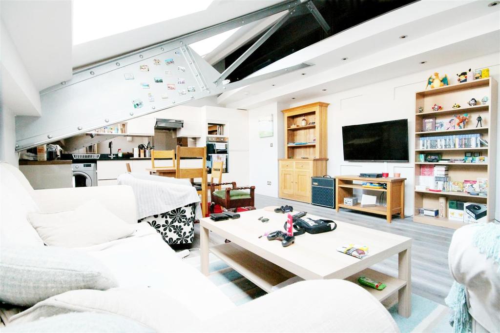 Kitchen and Living room 1.jpg