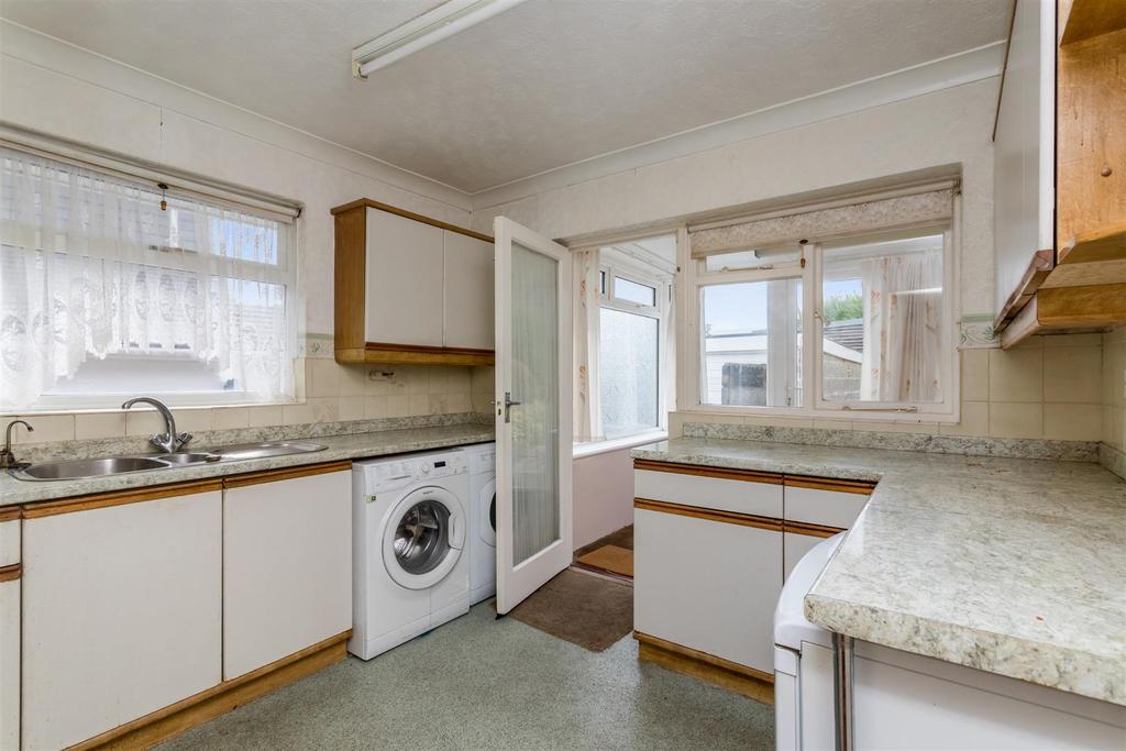 Fernwood Rise, Brighton 3 bed detached bungalow for sale £490,000