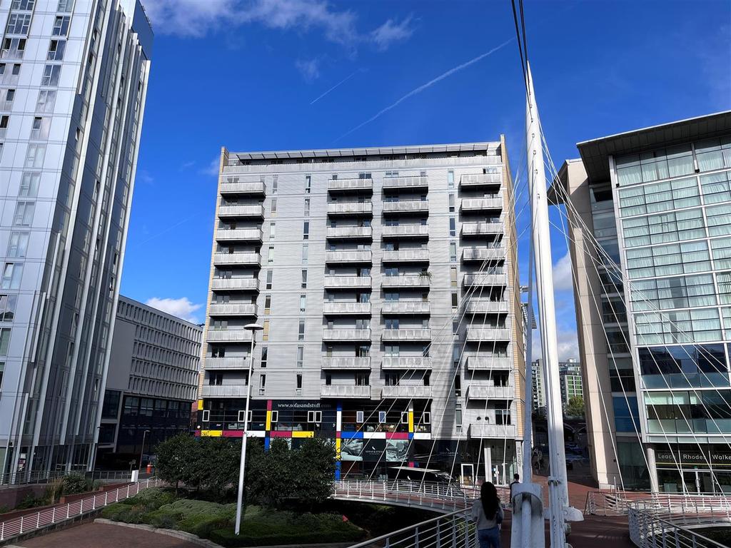 The Bridge, Dearmans Place, Salford 1 bed apartment £175,000