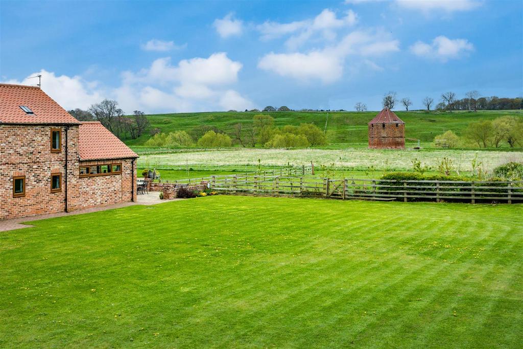 Low Middleton, Darlington 5 bed detached house £850,000