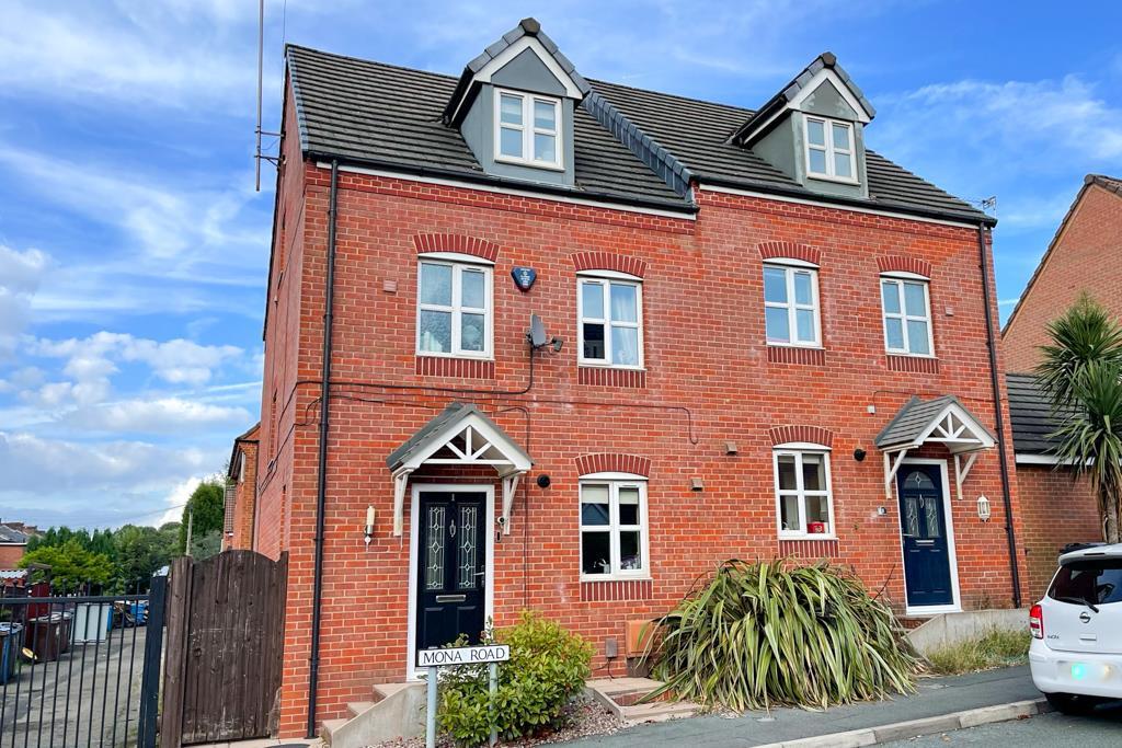 Mona Road, Chadderton, Oldham 3 bed house for sale £240,000