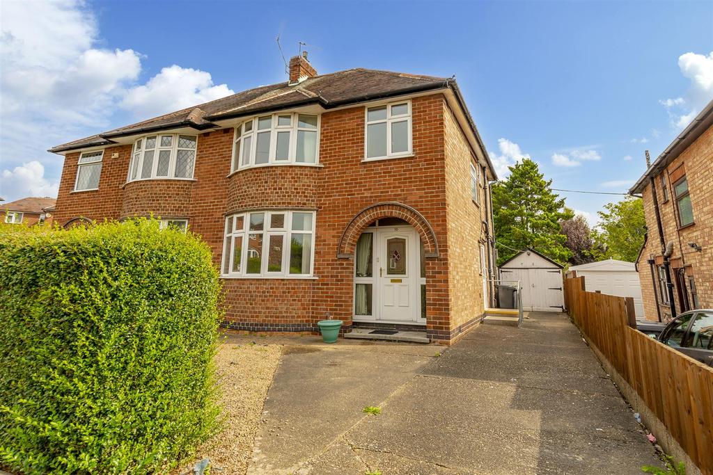 Farndon Drive, Toton 3 bed semidetached house for sale £290,000