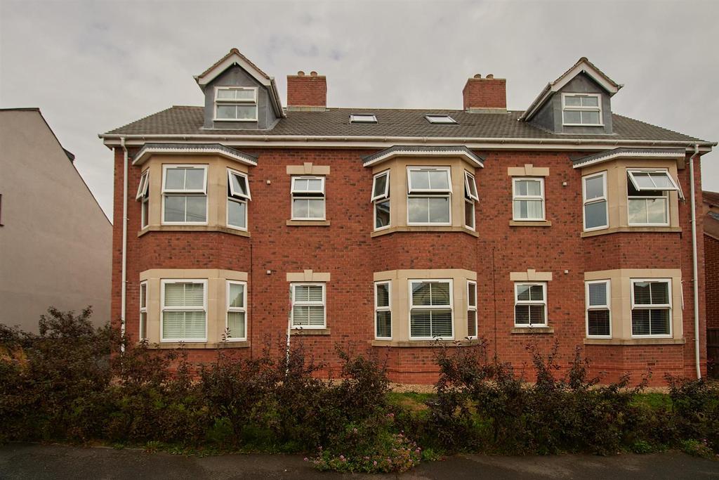 29, Britannia Road, Burbage, Hinckley 2 bed apartment £175,000