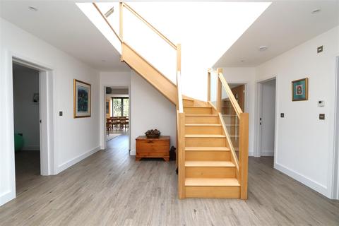 17 Tennyson Road, Hutton, Brentwood, CM13 2SJ