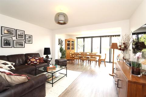17 Tennyson Road, Hutton, Brentwood, CM13 2SJ