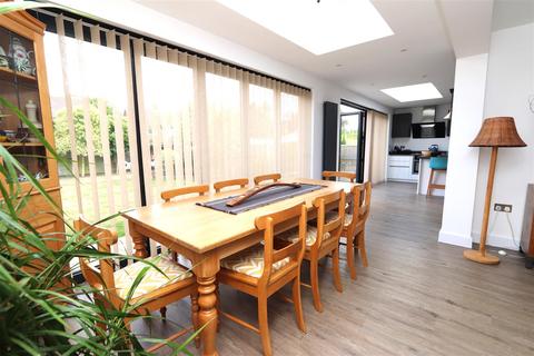 17 Tennyson Road, Hutton, Brentwood, CM13 2SJ