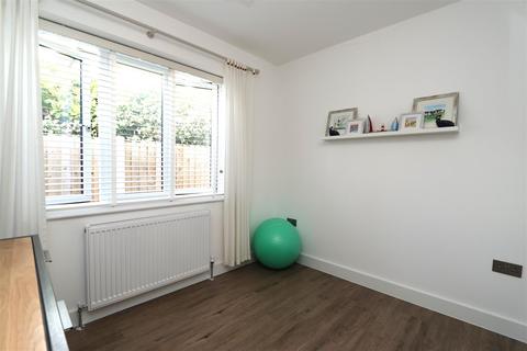 17 Tennyson Road, Hutton, Brentwood, CM13 2SJ