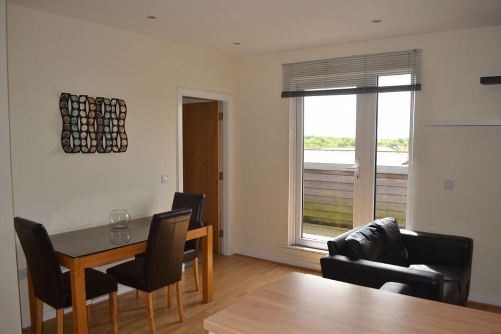 (P968)Wharfside, Heritage Way, Wigan... 2 bed apartment £630 pcm (£