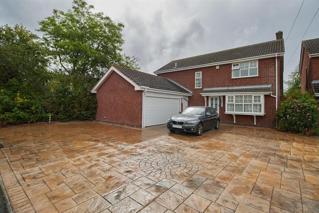 Grange Drive, Burbage 4 bed detached house for sale £425,000