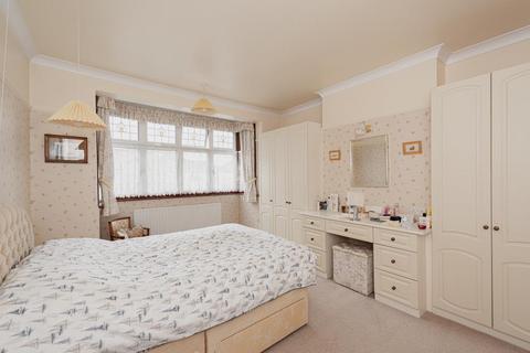 126 Wickham Avenue, Cheam, Sutton, SM3 8EA