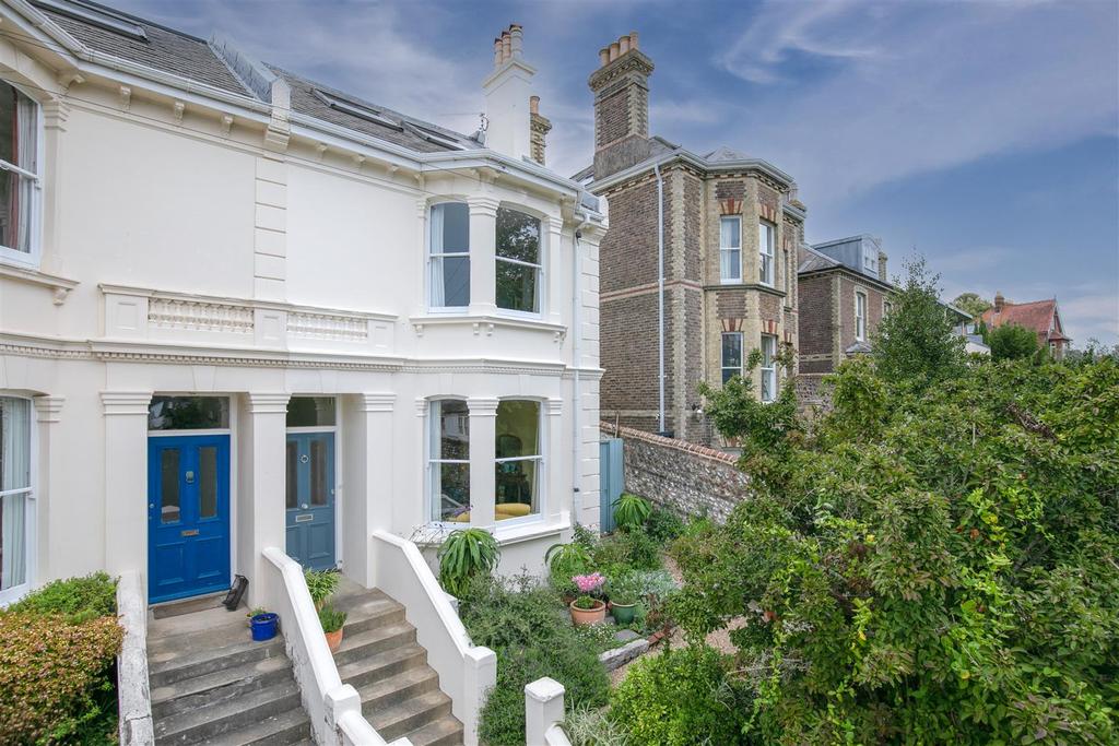 Grange Road, Lewes 4 bed semidetached house £1,200,000