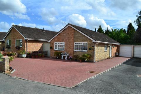 3 bedroom detached bungalow for sale, Buckfield Road, Leominster