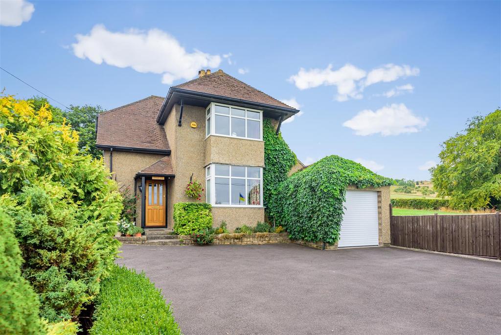 Westbury Road, Bratton 3 bed detached house for sale £550,000