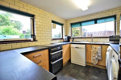 3 bedroom end of terrace house for sale - Canterbury Avenue, Slough