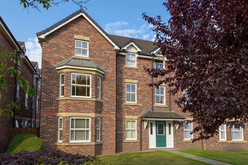 Whitewell Close, Nantwich 2 bed apartment £146,750