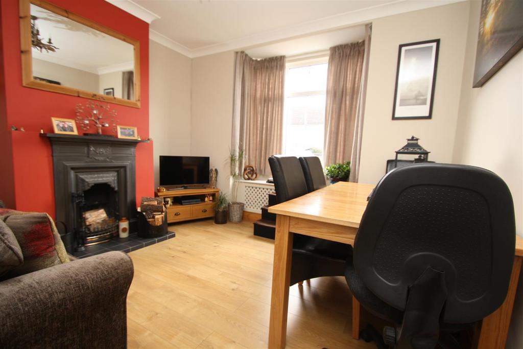 Staple Hall Road, Bletchley, Milton... 3 bed semidetached house £415,000