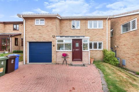 4 Everard Glade, Sheffield, S17 4NG