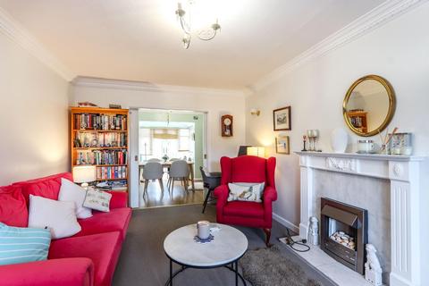 4 Everard Glade, Sheffield, S17 4NG