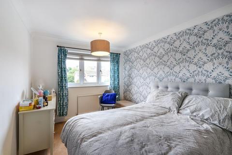 4 Everard Glade, Sheffield, S17 4NG