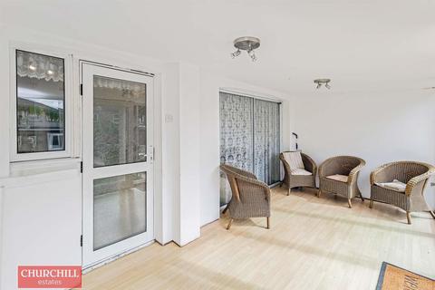 132 Gloucester Road, London, E17 6AF