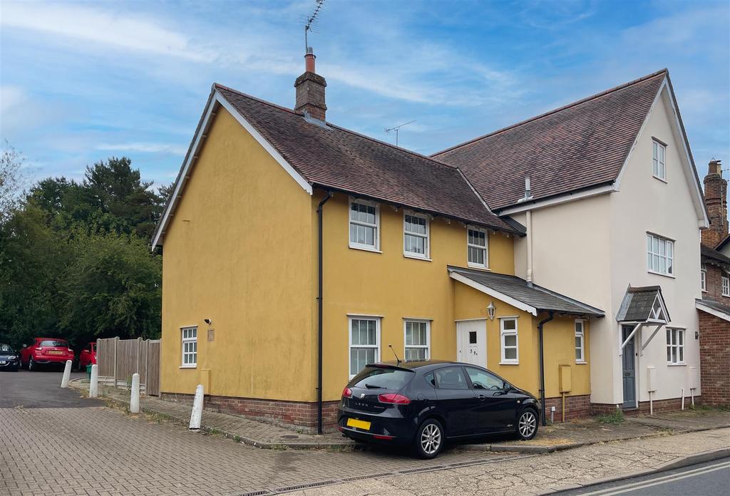 Benton Street, Hadleigh, Suffolk, IP7 5AR 3 bed terraced house £925 pcm (£213 pw)