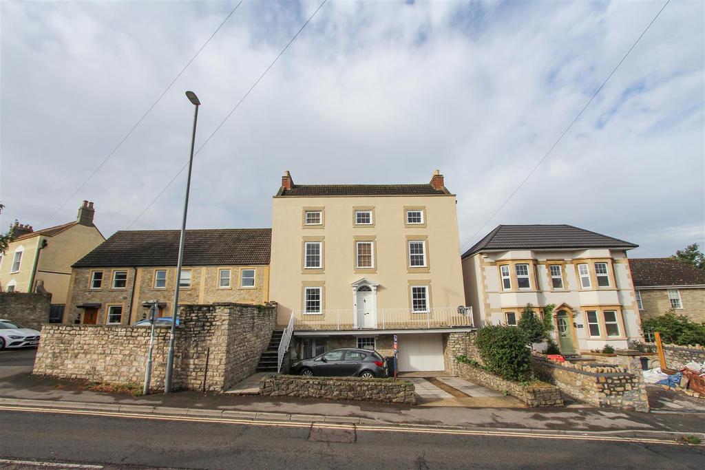Bath Hill, Keynsham, Bristol 7 bed detached house £895,000