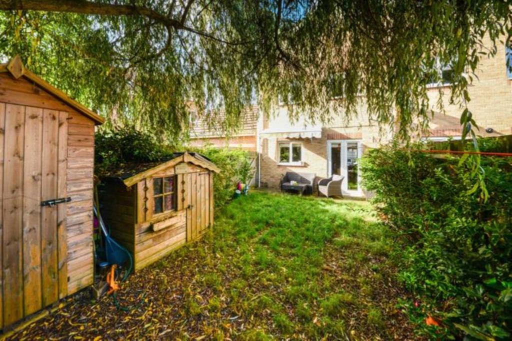 Coleridge Way, Borehamwood 4 bed house £599,999
