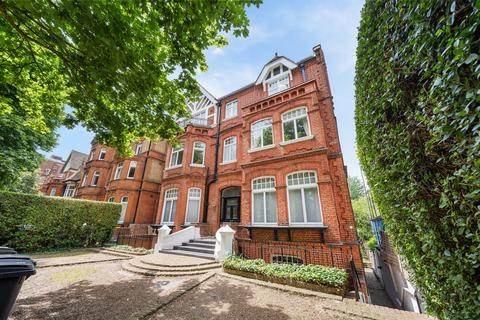 3 bedroom flat for sale - Strathray Gardens, London NW3