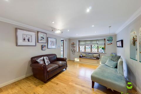 302 Upper Wickham Lane, Welling, DA16 3ER