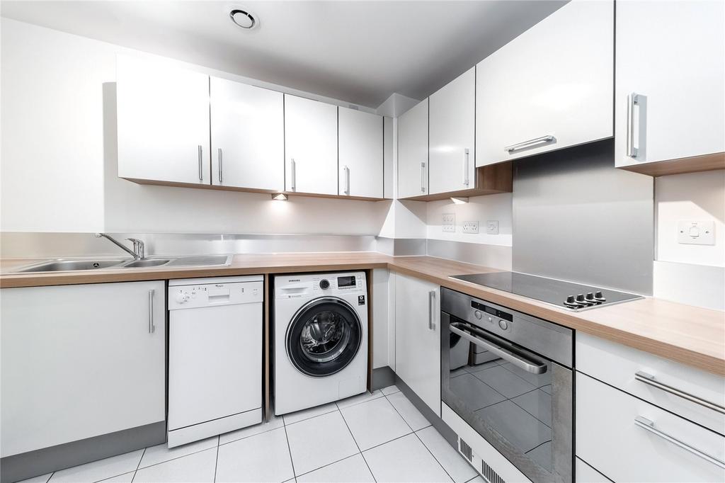 Apartment in London - View 3