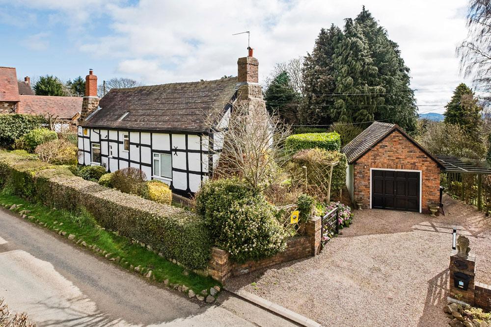 Coreley SY8 2 bed cottage for sale £250,000