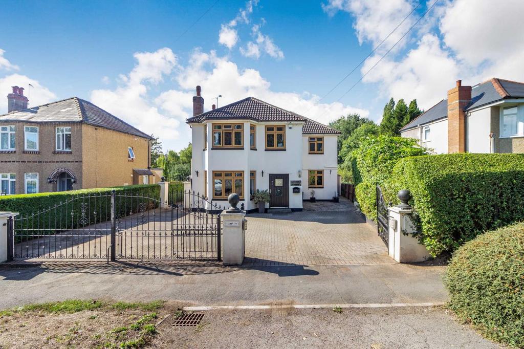 Magor Road, Langstone 4 bed detached house £600,000