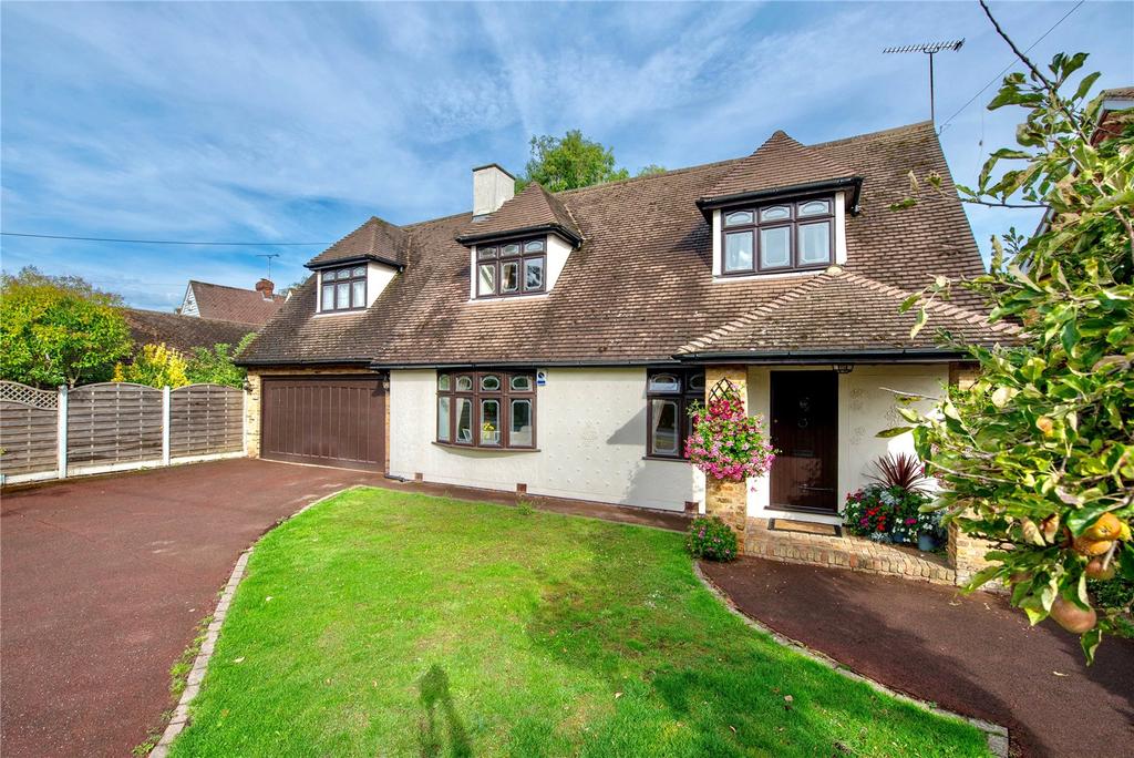 Heath Road, Ramsden Heath, Billericay, Essex, CM11 3 bed detached house