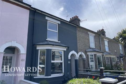 3 bedroom terraced house to rent, London Road South, Lowestoft