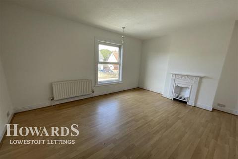 3 bedroom terraced house to rent, London Road South, Lowestoft