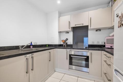 Flat 3, William House Ringers Road, Bromley, BR1 1AF