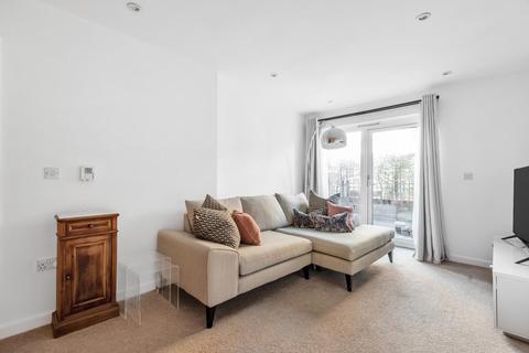 Flat 3, William House Ringers Road, Bromley, BR1 1AF