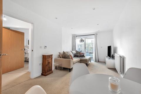 Flat 3, William House Ringers Road, Bromley, BR1 1AF