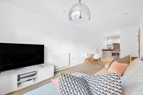 Flat 3, William House Ringers Road, Bromley, BR1 1AF
