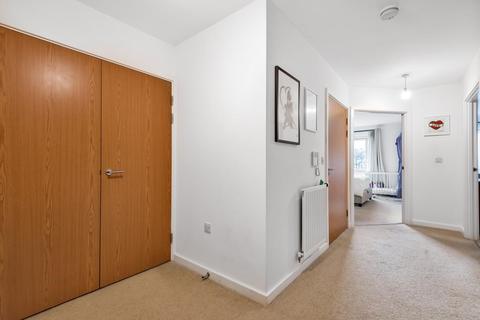 Flat 3, William House Ringers Road, Bromley, BR1 1AF