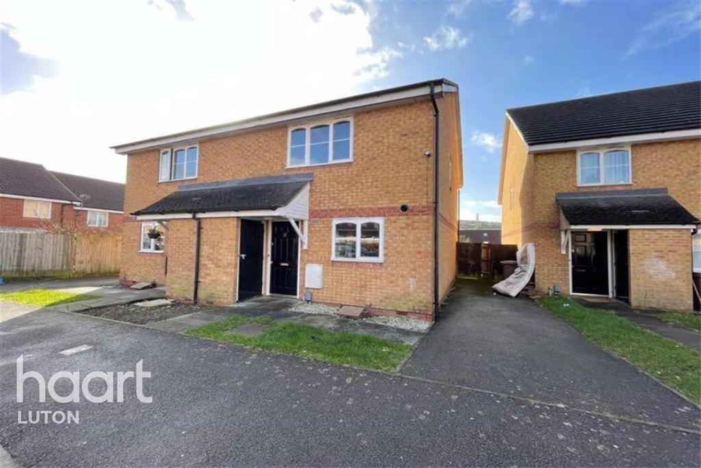 Marlow Avenue, Luton 2 bed semidetached house £1,200 pcm (£277 pw)
