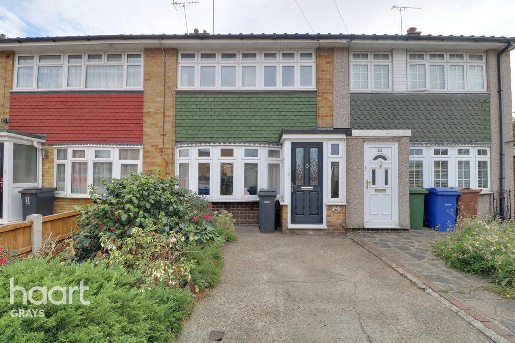 Byron Gardens, Tilbury 3 bed terraced house for sale £325,000