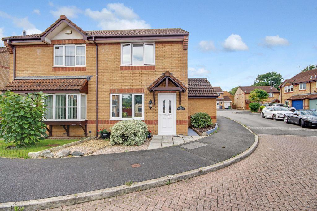 WesterMoor Drive, Roundswell... 2 bed semidetached house £260,000