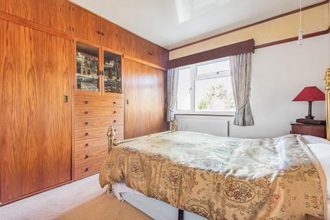 undefined, Ouseley Close,  Marston,  OX3