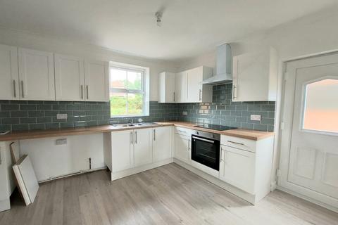 3 bedroom semi-detached house to rent, Grange Crescent, Thurnscoe S63