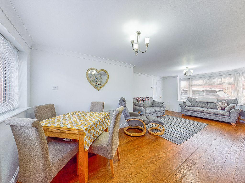 Living / Dining Room