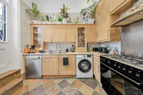 3 bedroom flat to rent, Branch Hill, Hampstead, London
