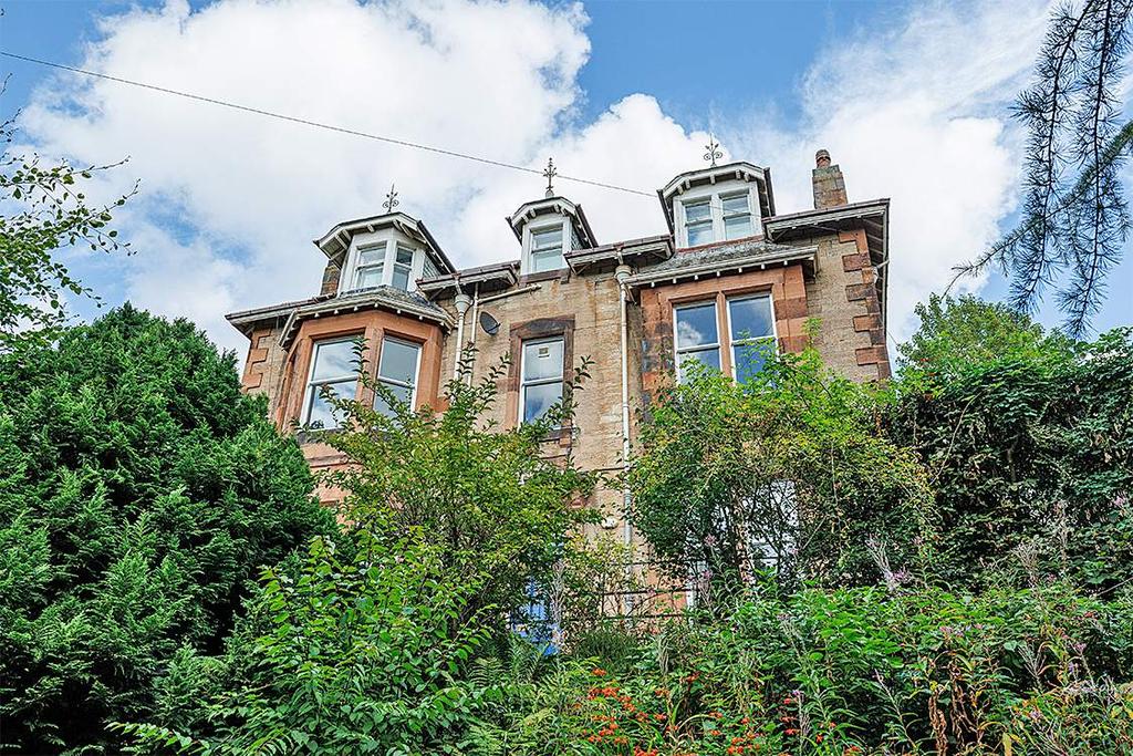 31c Melrose Road, Galashiels TD1 2AT 3 bed flat £200,000